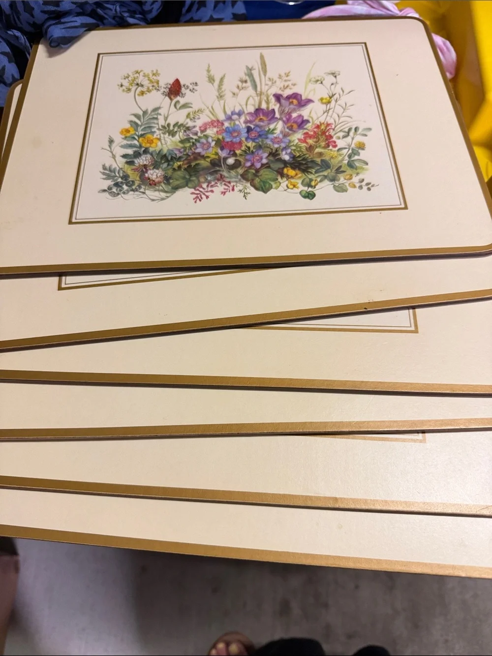 Pimpernel bouquet serveware featuring